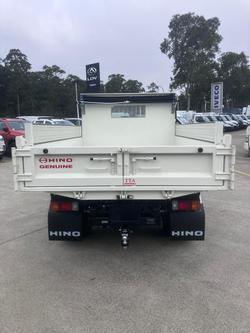 2024 Hino 300 Series 617 Tipper White