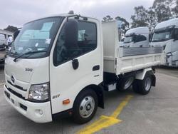 2024 Hino 300 Series 617 Tipper White