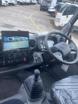 2024 Hino 300 Series 617 Tipper White
