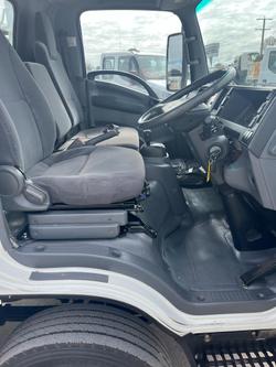 2012 Isuzu
Npr300