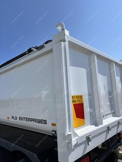 0 RLB Enterprises By Sonnex 28 Foot Civil Spec White