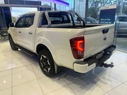2021 Nissan
                Navara SL