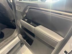 2025 LDV
Terron 9 Origin