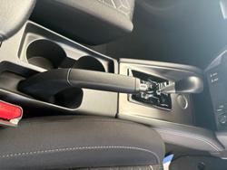 2024 Mitsubishi ASX ES