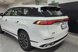 2025 Jaecoo J8 Track