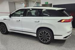 2025 Jaecoo J8 Track