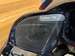2025 Harley-davidson FLTRXSTSE CVO RD GLIDE ST 121 Red