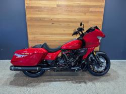 Harley-Davidson FLTRXSTSE CVO RD Glide ST 121