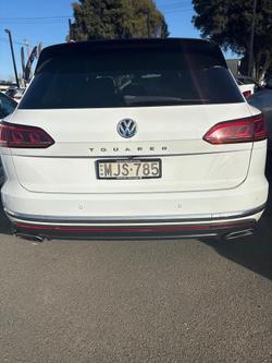 2019 Volkswagen
Touareg 190TDI Launch Edition