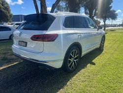 2019 Volkswagen
                Touareg 190TDI Launch Edition