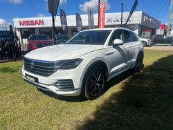 2019 Volkswagen
                Touareg 190TDI Launch Edition