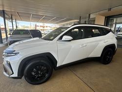 2025 HYUNDAI NX4 TUCSON NX4.V4 TUCSON 2.0P AT 2WD WHITE CREAM