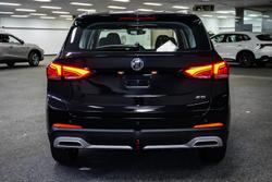 2025 MG
                ZS Essence