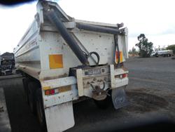 2005 J Smith & Sons Tri Axle Side Tipper