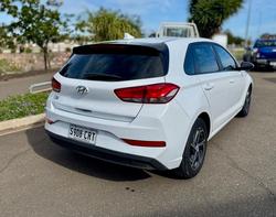 2021 HYUNDAI i30