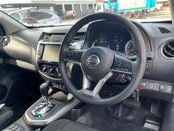 2020 Nissan
                Navara SL