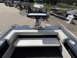 2025 QUINTREX 500 Fishabout Pro