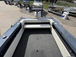 2025 QUINTREX 500 Fishabout Pro