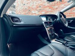 2016 Volvo V40 Cross Country D4 Luxury MY16 Crystal White