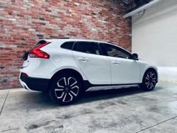 2016 Volvo V40 Cross Country D4 Luxury MY16 Crystal White