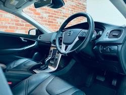 2016 Volvo V40 Cross Country D4 Luxury MY16 Crystal White