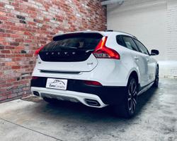 2016 Volvo V40 Cross Country D4 Luxury MY16 Crystal White