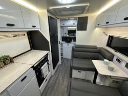 2025 JB Caravans Gator X 16'11 Fd