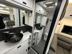 2025 JB Caravans Gator X 16'11 Fd