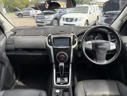2021 Isuzu
                MU-X LS-T