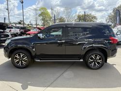 2021 Isuzu
                MU-X LS-T