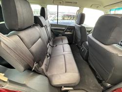 2018 Mitsubishi
Pajero GLX