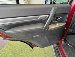 2018 Mitsubishi
Pajero GLX