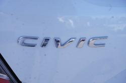 2017 Honda
                Civic VTi-L