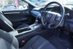 2017 Honda
                Civic VTi-L
