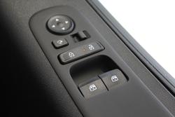 2025 Hyundai STARIA LOAD