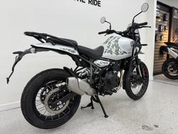 2025 Royal Enfield HIMALAYAN 450 White