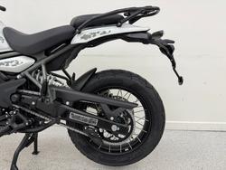 2025 Royal Enfield HIMALAYAN 450 White