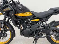 2025 Royal Enfield 2025 Royal Enfield 450CC HIMALAYAN 450 Road Black