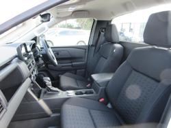 2025 Mitsubishi Triton GLX