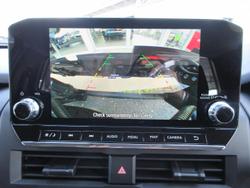 2025 Mitsubishi Triton GLX