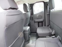 2025 Mitsubishi
Triton GLX