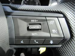 2025 Mitsubishi
Triton GLX