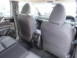 2025 Mitsubishi Outlander ES