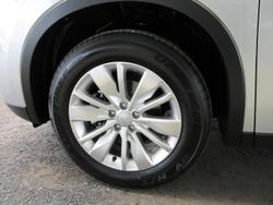 2025 Mitsubishi Outlander ES