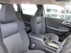 2025 Mitsubishi Outlander ES