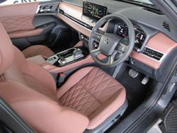 2025 Mitsubishi Outlander Exceed Tourer