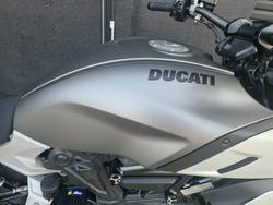 2019 DUCATI DIAVEL 1260 (SANDSTONE GREY) GREY