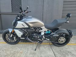 2019 DUCATI DIAVEL 1260 (SANDSTONE GREY) GREY