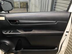 2018 Toyota Hilux SR GUN126R 4X4 Dual Range Glacier White