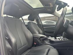 2015 BMW 3 Series 320i Sport Line